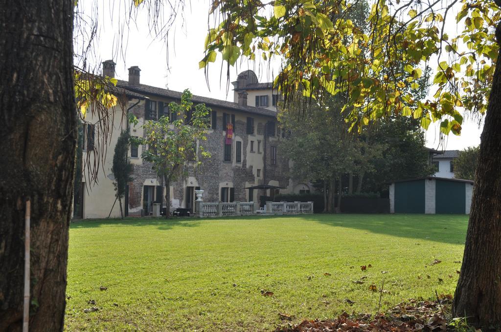 Le Residenze Del Tenore Romano di Lombardia Exterior photo